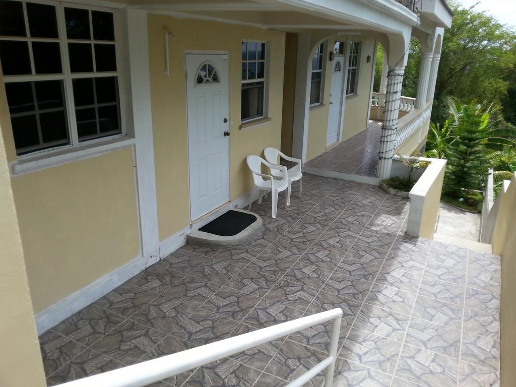 Corosol Apartments Roseau Quarto foto